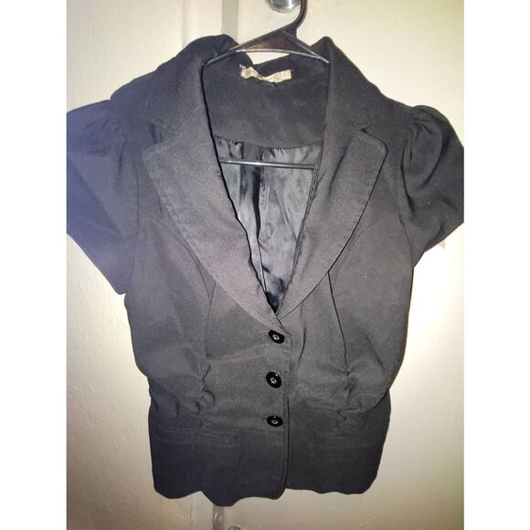 Priced for all these great material tops - Picture 9 of 16